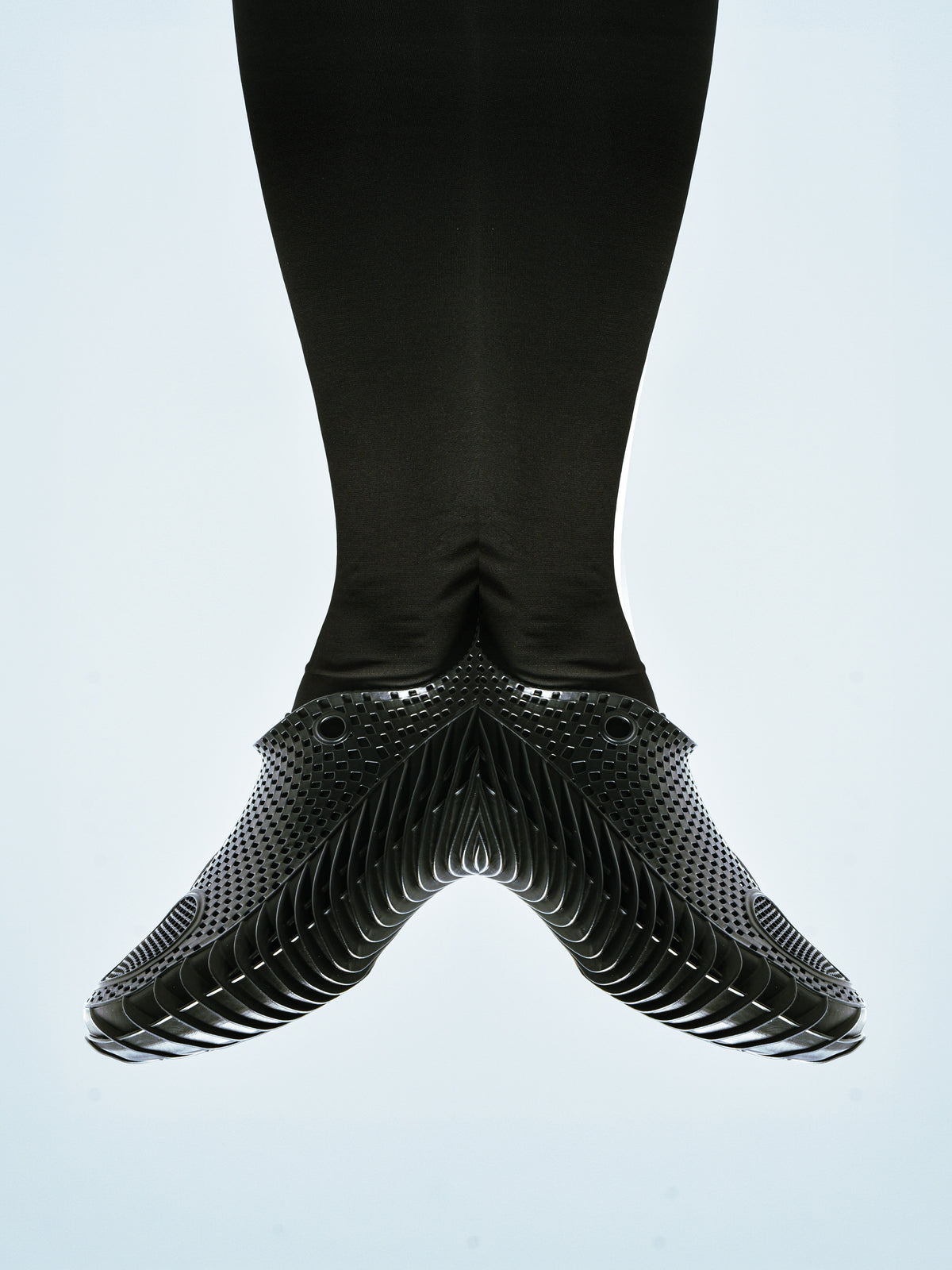 PINNA RUNNER CHARCOAL